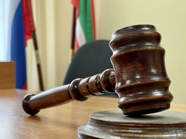 В Челнах суд обязал судоходную компанию выплатить 700 тысяч рублей за травмы сотрудницы
