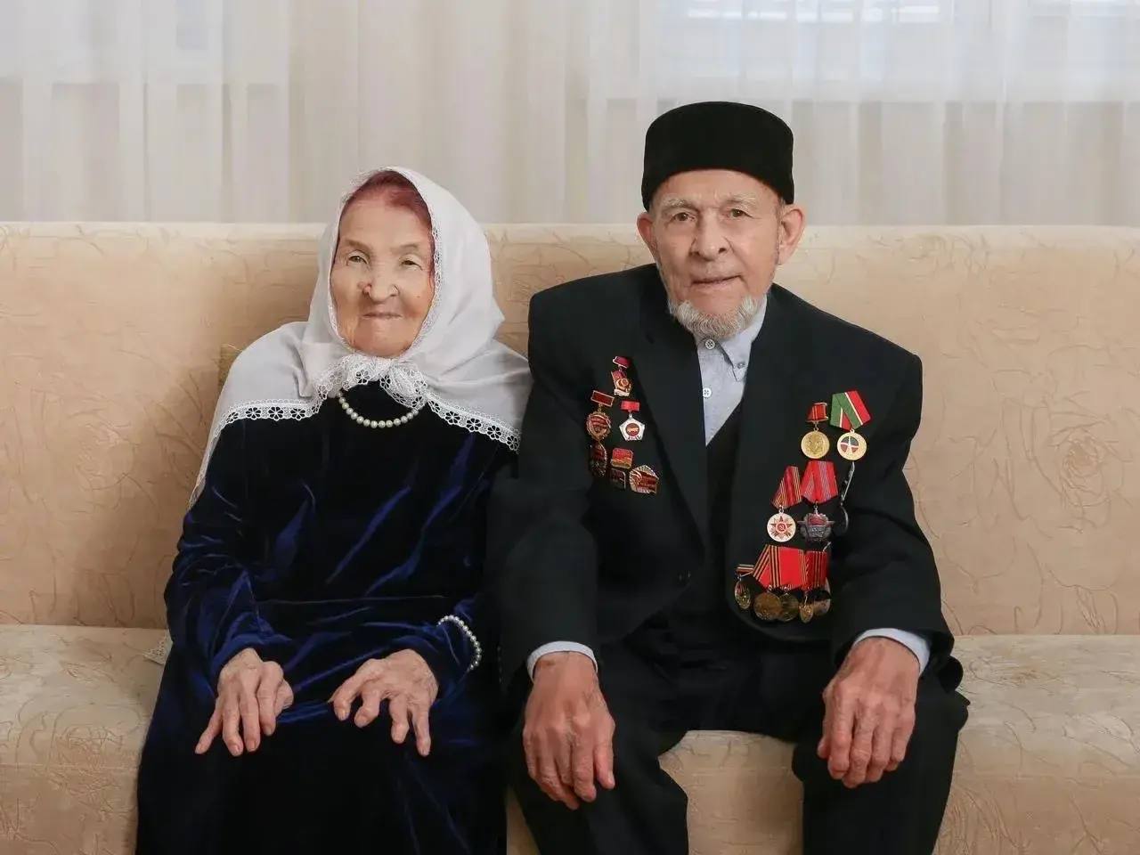 В Челнах супруги Назмутдиновы отметили 70 лет вместе