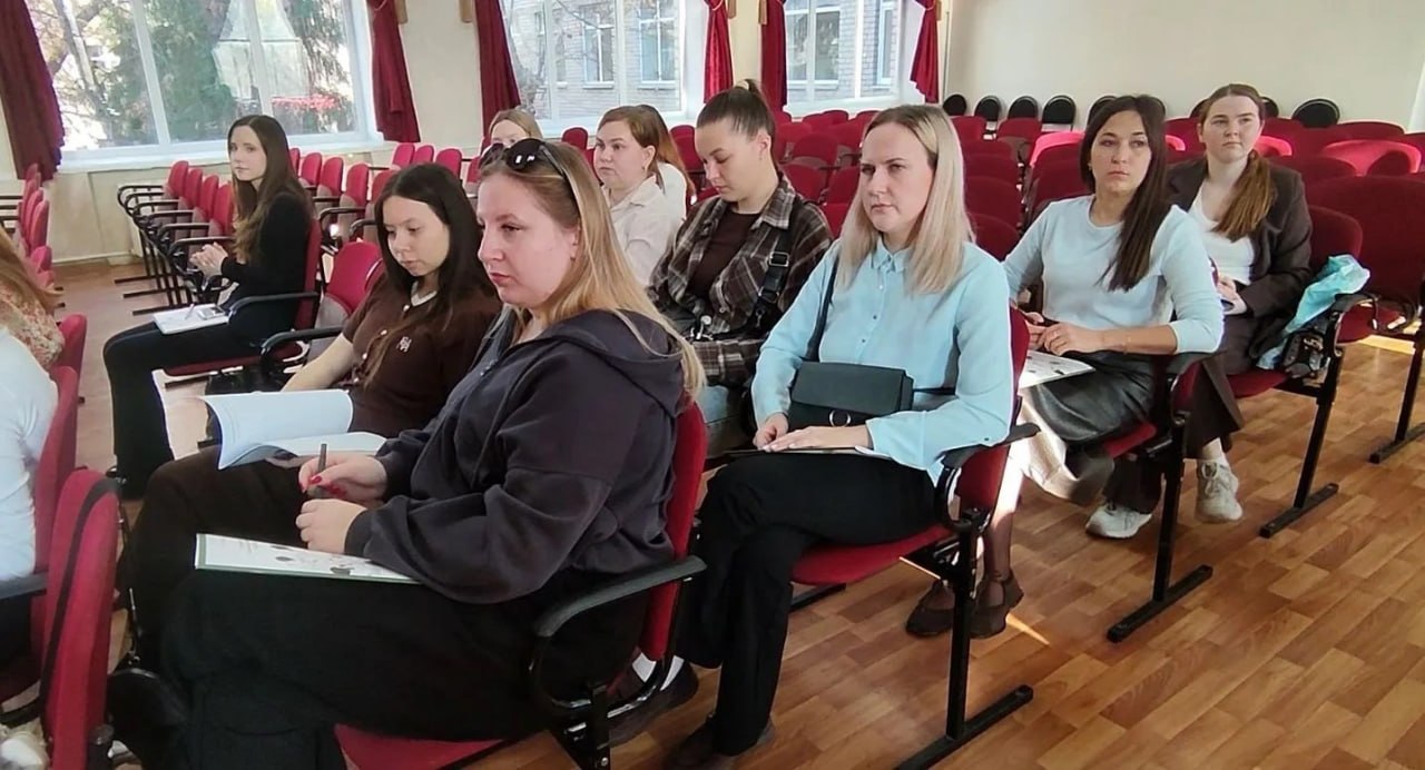 В Нижнекамске молодых учителей учат справляться с выгоранием