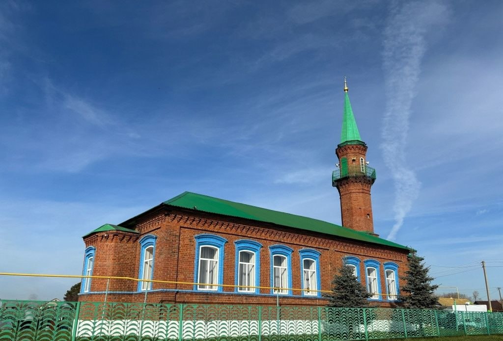 В Аксубаевском районе после капитального ремонта открыли мечеть со столетней историей
