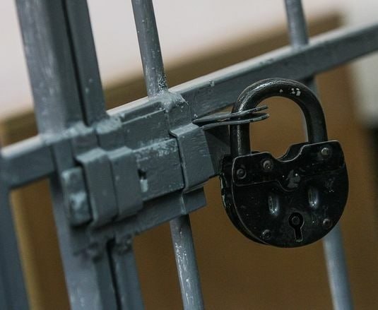 В Альметьевске мужчина насмерть зарезал 32-летнего парня возле клуба