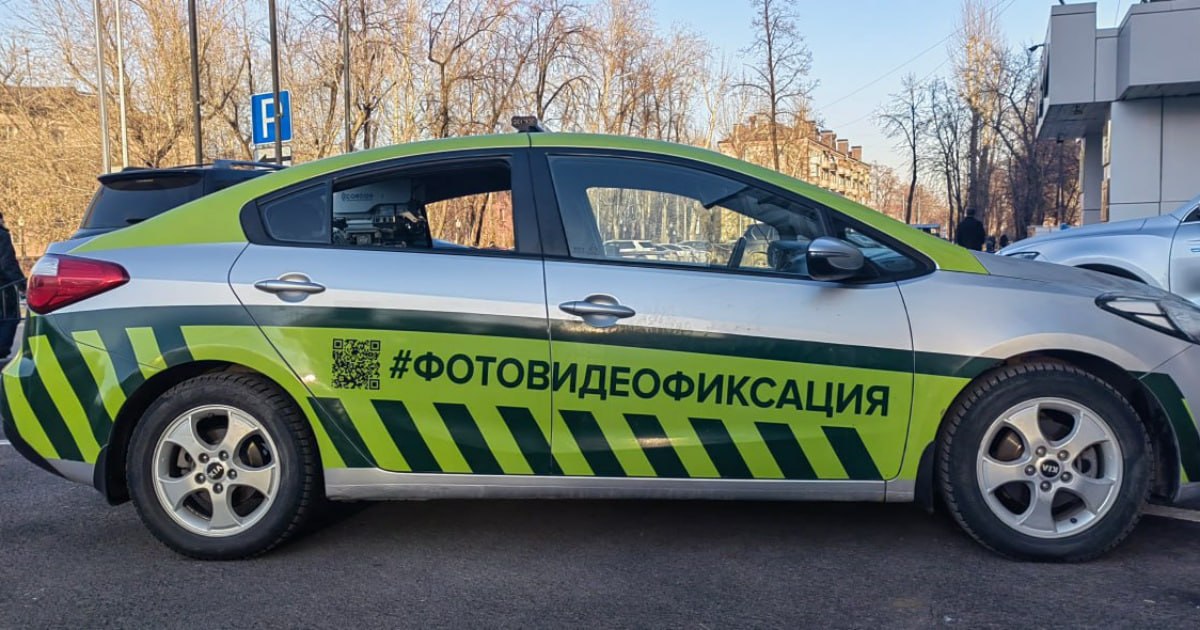 В Челнах водителей начнут ловить на запрещённых остановках с помощью мобильных камер