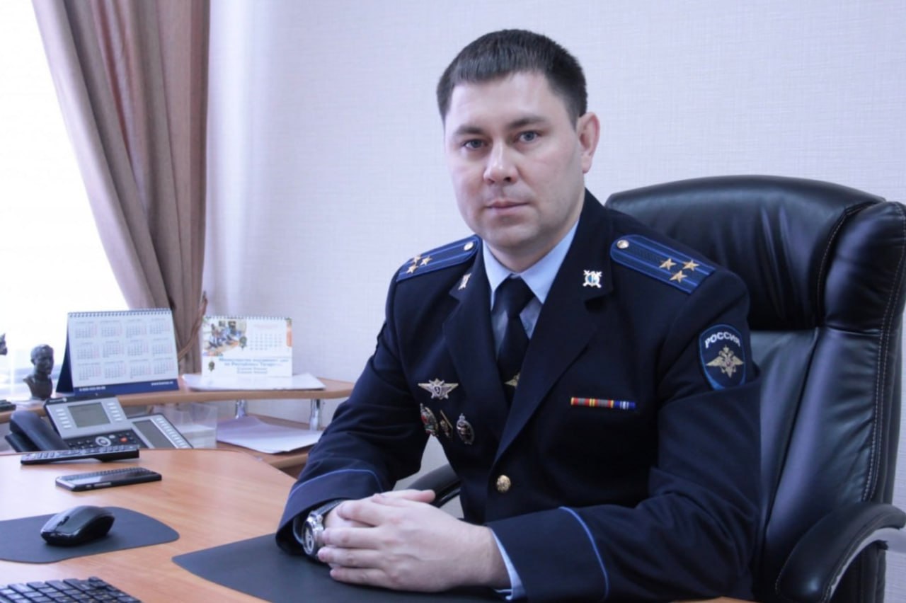 Бывшего замначальника УМВД Набережных Челнов задержали после обысков