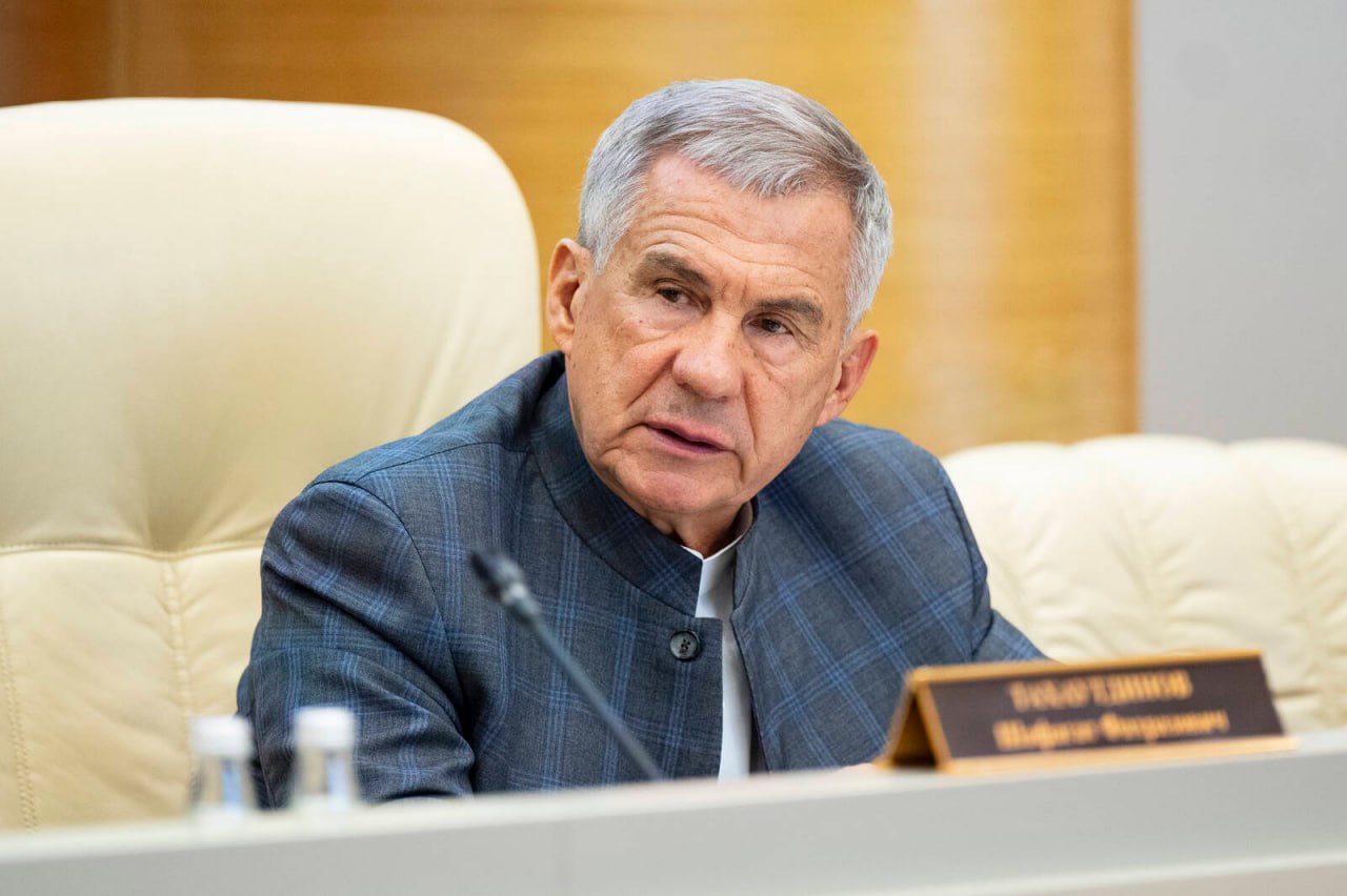 Минниханов раскритиковал министерства Татарстана за долги по налогам