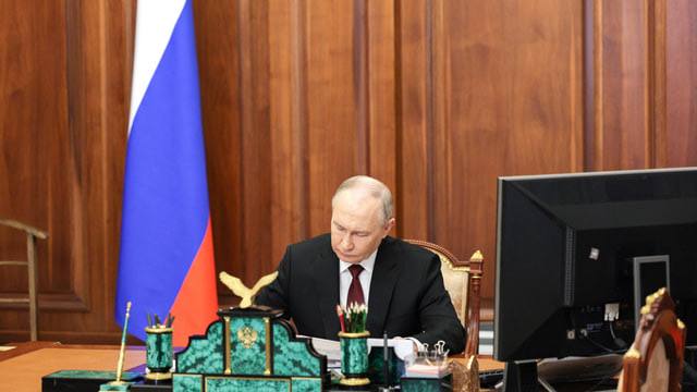Путин подписал указы о масштабных перестановках в правительстве России