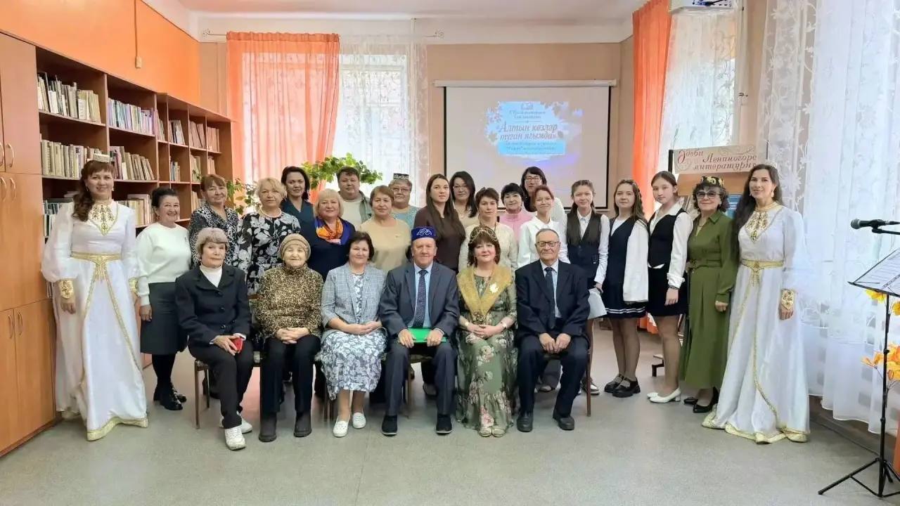 В Лениногорске поэты и музыканты собрались на вечере «Золотая осень родного края»