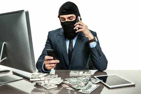 Мошенники придумали новую схему обмана пенсионеров от имени Соцфонда