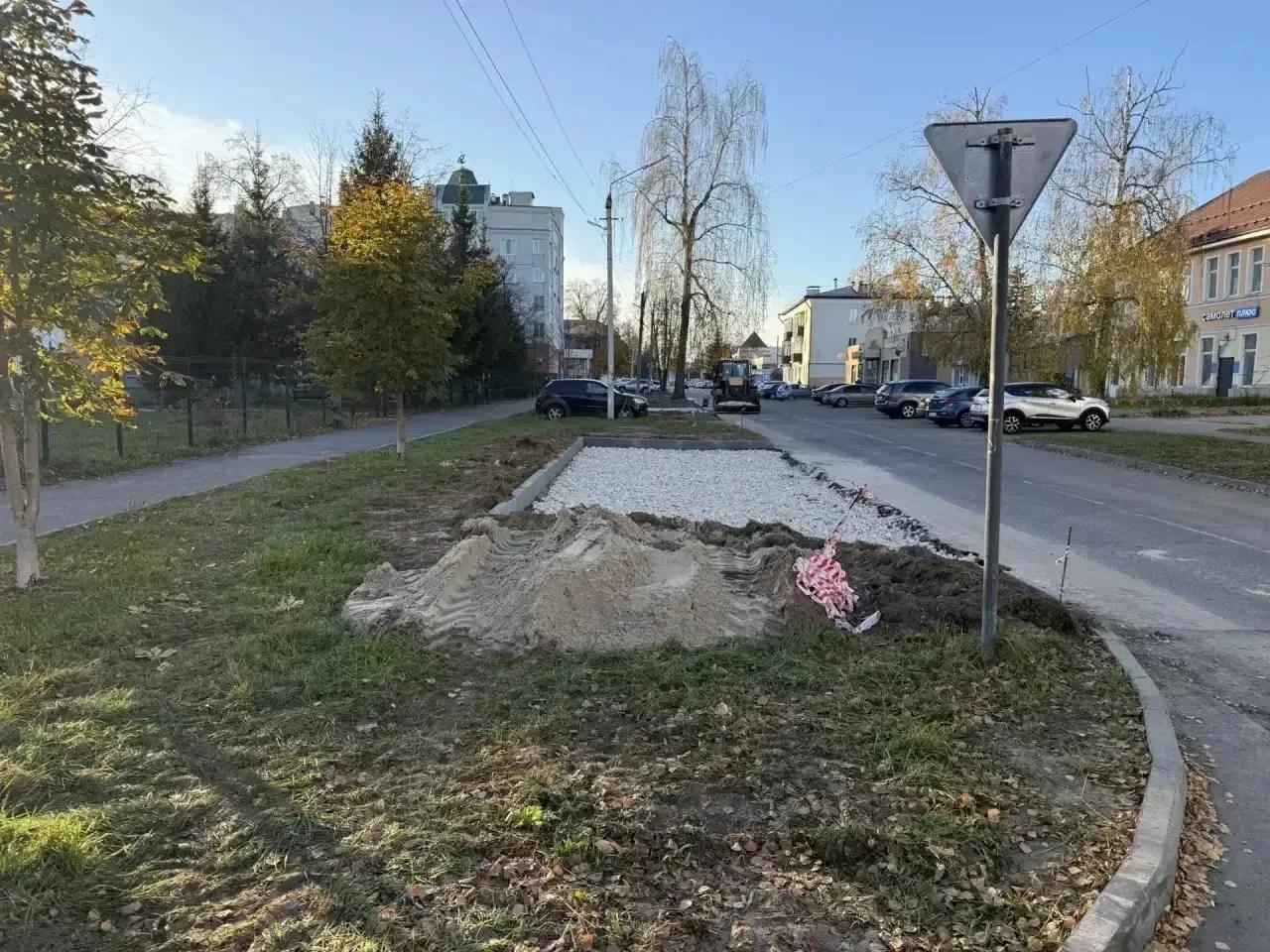 Жители возмущены организацией парковки и ответами администрации