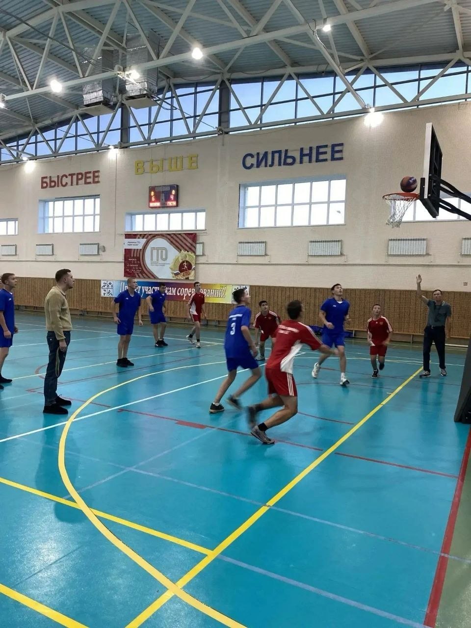 Кубок ТОС «Северный» разыграли в СОК «Барс»