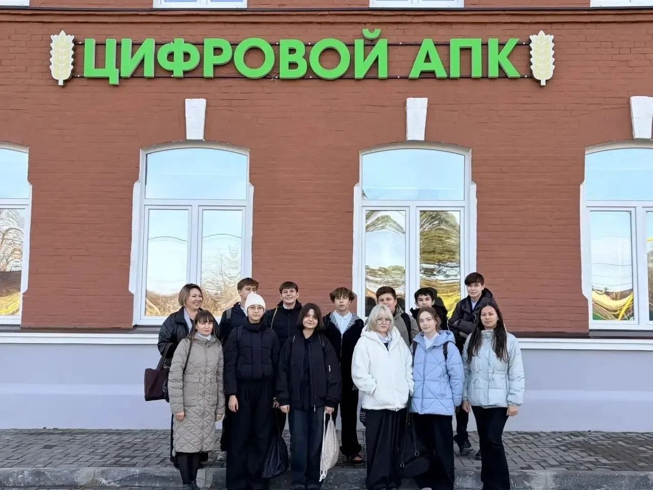 В Мензелинске школьникам показали агротехнологии будущего