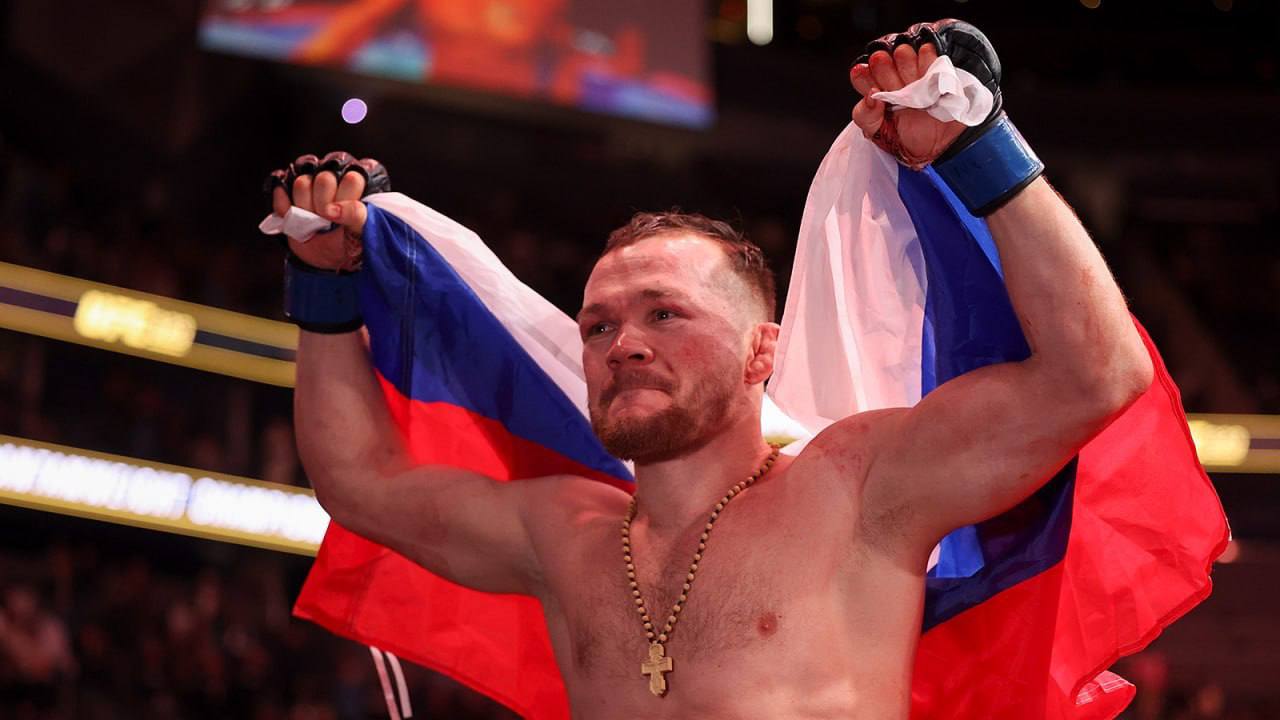 НАШ ЧЕМПИОН! Пётр Ян снова доказал, кто хозяин октагона!