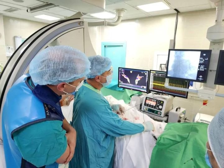 В Набережных Челнах впервые провели операцию на сердце без рентгеноскопии