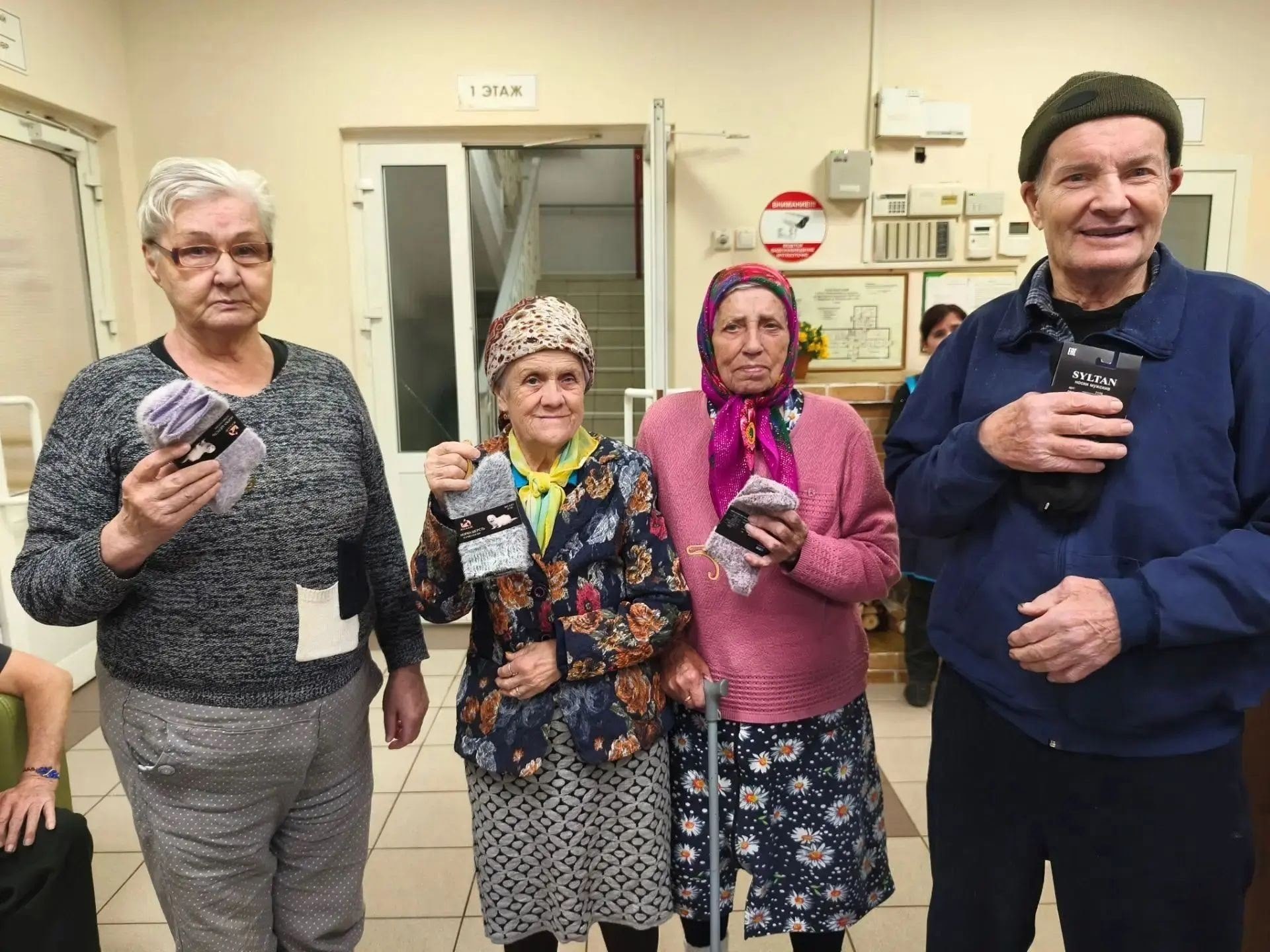 В Мензелинске привезли в Дом престарелых не только слова поддержки