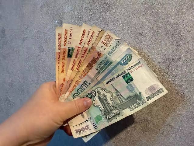 Прожиточный минимум на Урале вырастет почти до 19 500 рублей