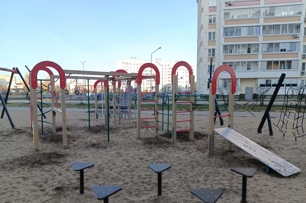 В Елабуге на грант в 1 млн рублей благоустроили сквер и дворы