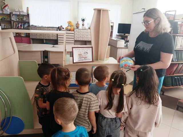 В Балтасинской детской библиотеке открыли выставку о гимнастике