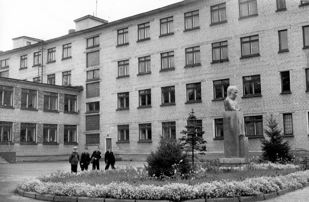 Школа №4 в Зеленодольске: взгляд из 1980 года